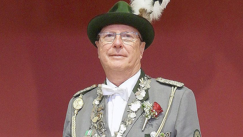 Erwin Esderts ist der Rendant des Ostfriesischen Schützenbundes. Foto: F. Doden