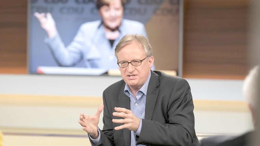 Albrecht von Lucke – hier in der Talkshow „Anne Will" – sorgt sich wegen des Zuspruchs für die AfD. Foto: Dietmar Gust/NDR