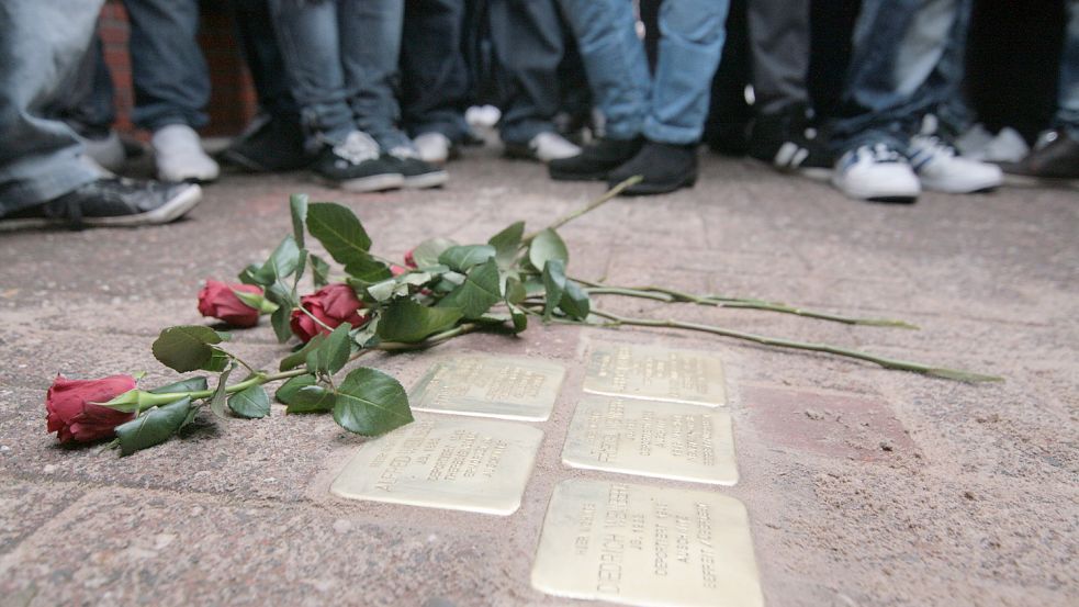 Stolpersteine gibt es schon in vielen deutschen Städten – auch in Ostfriesland. Foto: Brahms