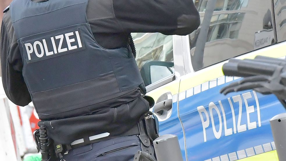 Die Polizei musste am Mittwoch zu einem eskalierten Streit in einer Bremer WG ausrücken. Foto: imago images/Blatterspiel