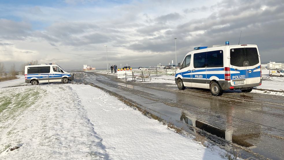 Die Polizei ist bereits vor Ort. Foto: Oltmanns