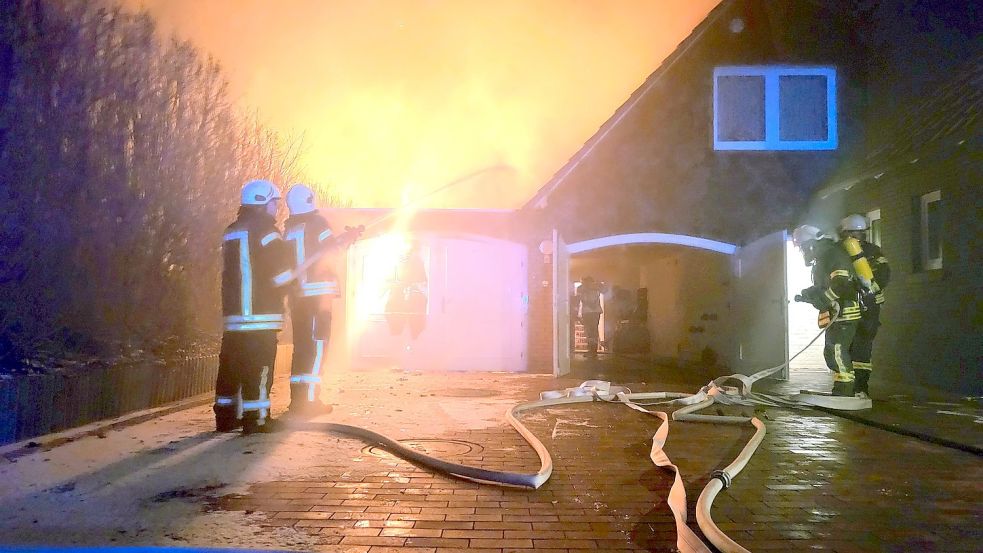 Bei dem Feuer entstand ein erheblicher Schaden. Foto: Feuerwehr Großefehn