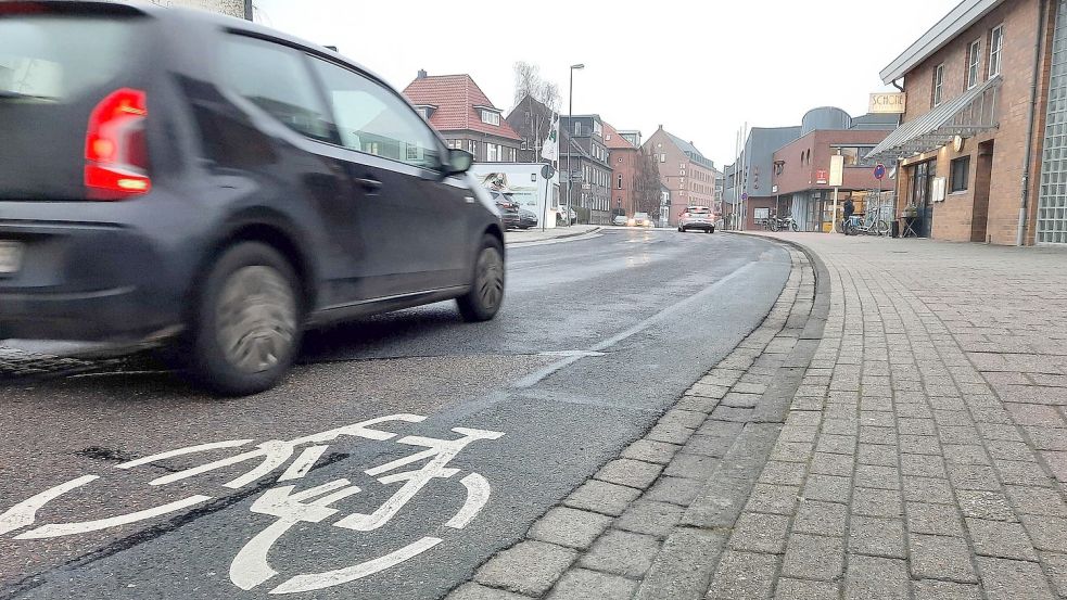 Bisher ist die Ledastraße eine vergleichsweise schmucklose Durchfahrtsstraße. Dabei wird es wohl bleiben. Foto: Kierstein/Archiv