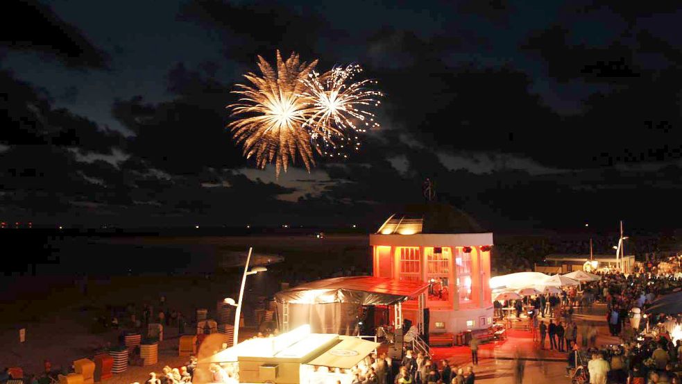 Das große Silvesterfeuerwerk über Borkum gab es zuletzt 2019. Foto: Archiv