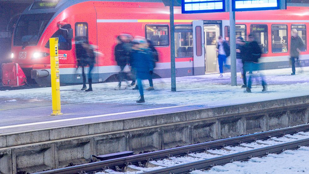 Das Deutschlandticket soll ab dem 1. Mai gelten. Ob es ein Erfolg wird, ist allerdings fraglich. Foto: Büttner/DPA