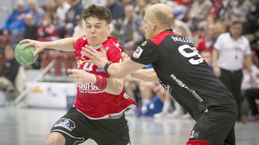 Jonas Wark (links) zeigte eine starke Leistung. Foto: Doden/Emden