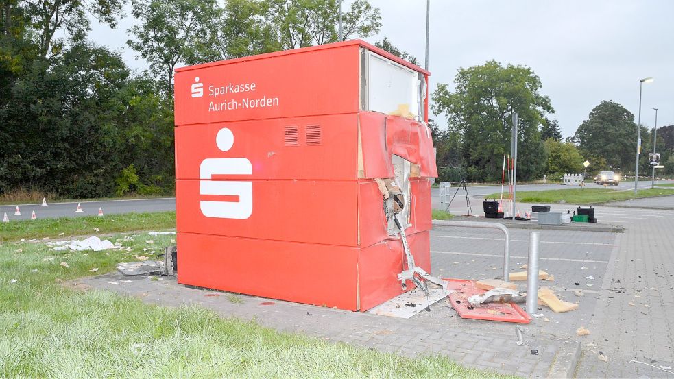 Zwei Explosionen erschütterten Riepe im September 2021 und zerstörten den Geldautomaten auf dem Netto Gelände. Foto: Archiv