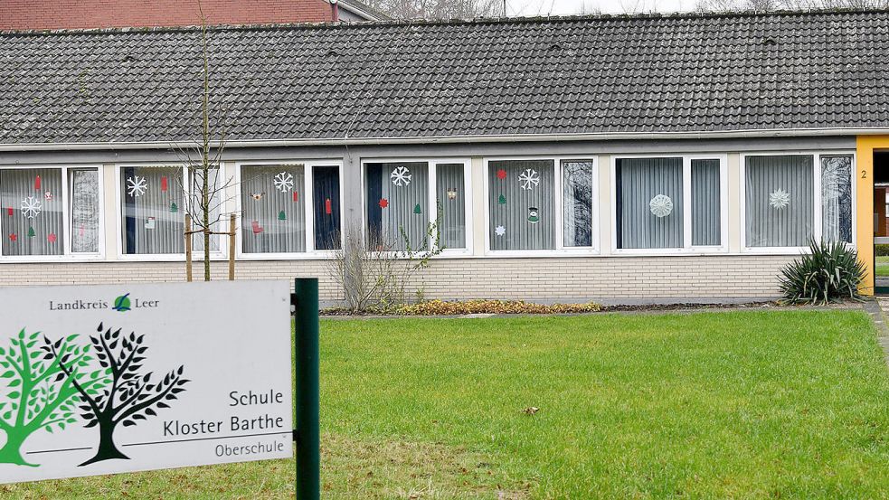 Dieses Gebäude in Brinkum nutzt bisher die Oberschule Kloster Barthe. Es würde abgerissen und durch den Neubau für die FTZ ersetzt werden. Foto: Stromann