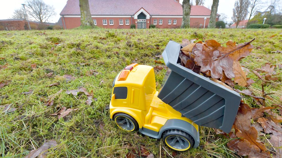 Die Grundschule in Holtland erhält eine Mensa. Foto: Ortgies/Archiv