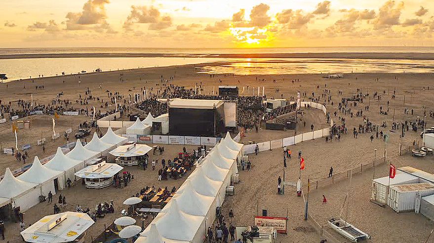 Die Beach Days Borkum liefern stets ein großes Spektakel auf der Insel und sind Publikumsmagnet. Foto: NBG