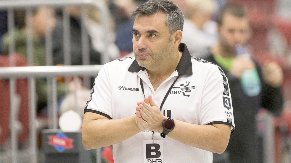 Pedro Alvarez ist seit dieser Saison Trainer beim OHV Aurich. Foto: Doden/Emden