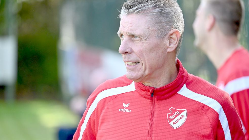 Uwe Groothuis gab der SpVg Aurich in dieser Woche die Zusage für eine weitere Saison als Trainer der Auricher Herren-Fußballer – unabhängig von der Ligazugehörigkeit.