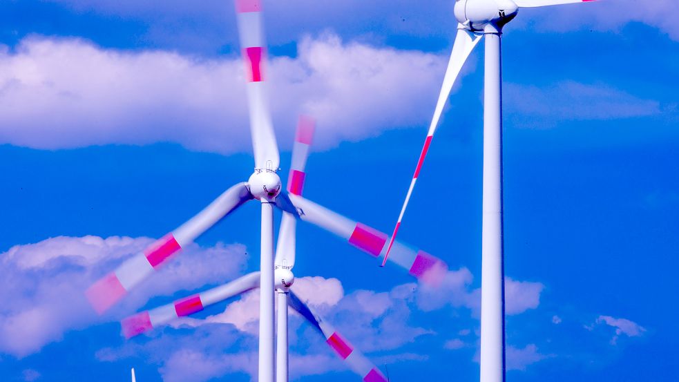 Neue Windkraftanlagen könnten in den kommenden Jahren in Uplengen entstehen. Foto: Büttner/DPA