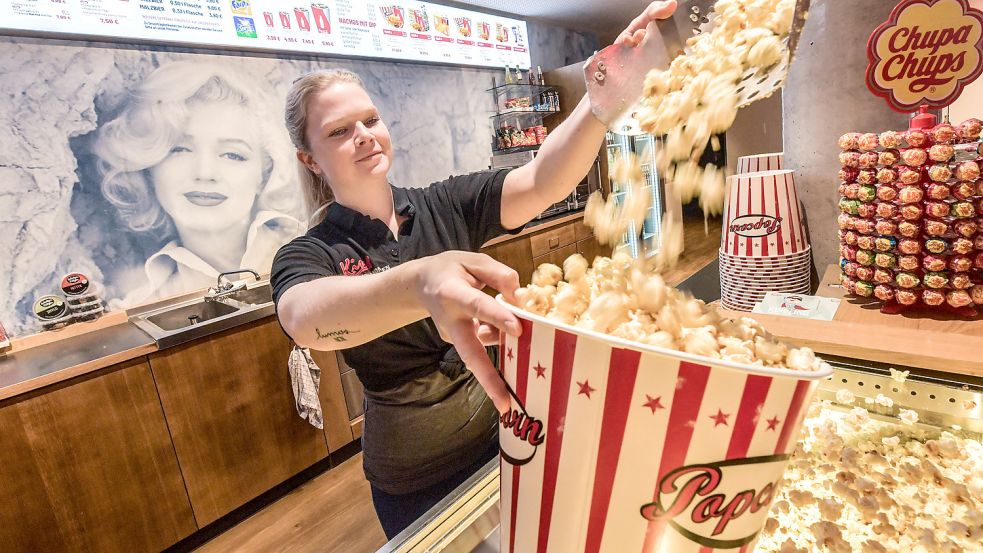 Anneke Hinrichs hat lange als Servicekraft gearbeitet und ist nun für das Marketing zuständig. Foto: Ortgies