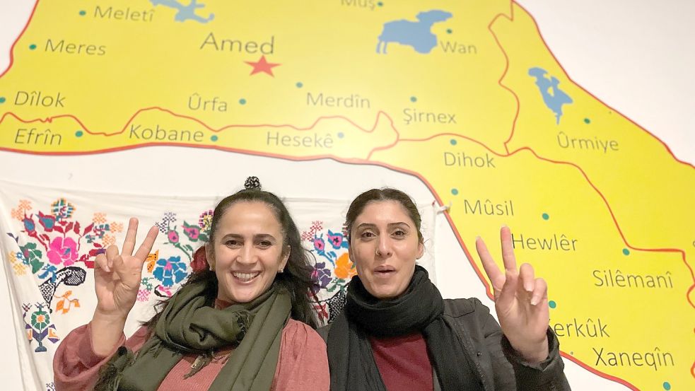 Fatma Saka (links) und Sultana Alim engagieren sich für ihre kurdische Heimat. Foto: Boschbach