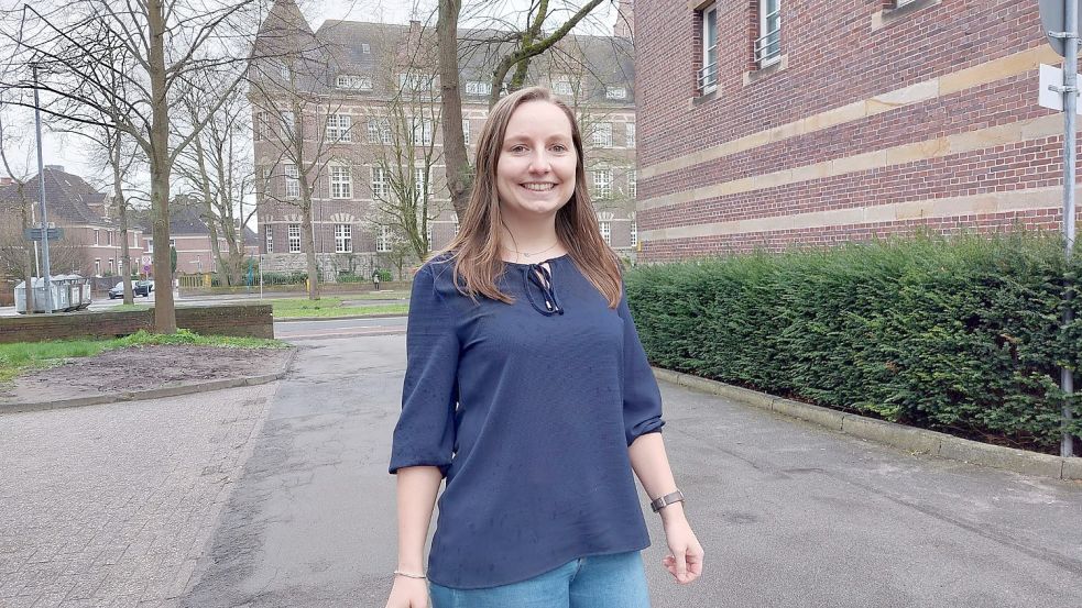 Ann-Cathrin Neumann ist die neue Klimafolgen-Anpassungsmanagerin in Emden. Foto: Hanssen