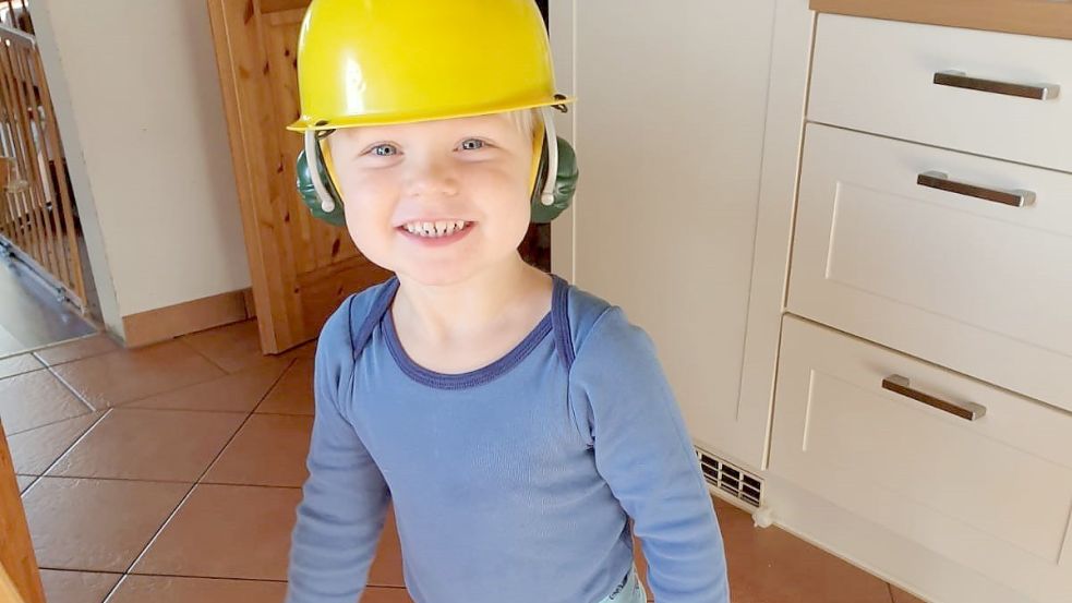Der kleine Samu aus Großefehn ist an Leukämie erkrankt. Foto: privat