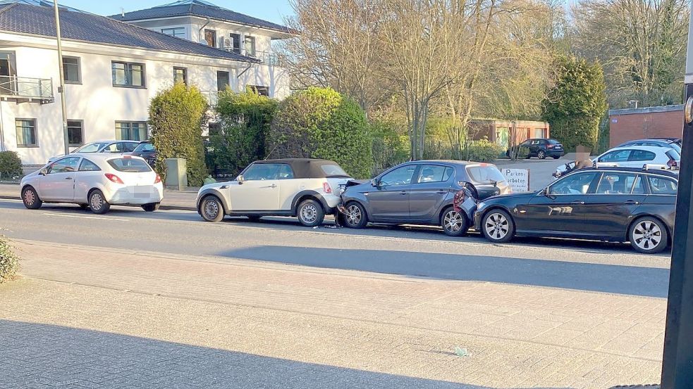 Vier Autos waren in den Unfall verwickelt. Foto: privat