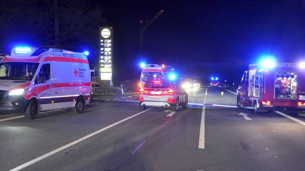 Zahlreiche Einsatzkräfte wurden zu dem Unfall gerufen. Foto: Wolters