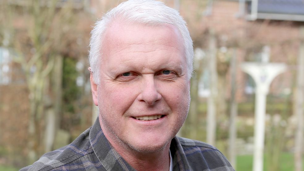 Gernold Lengert ist Vorsitzender der Auricher Jägerschaft, die mit einem Positionspapier und Druck auf die Politik gegen den Wolf angeht. Foto: Böning