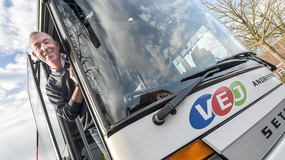 Stephan Fröhling ist gerne Busfahrer. Aber er weiß auch um die Nachteile seines Berufs. Foto: Ortgies