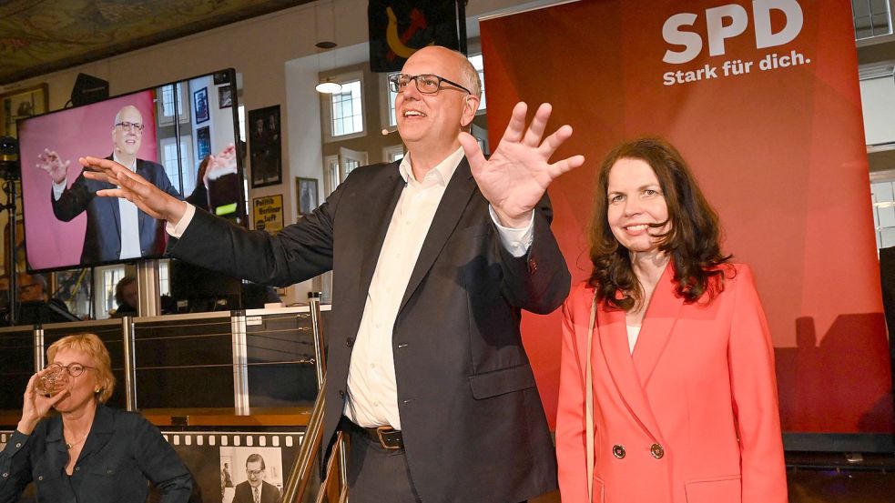 Andreas Bovenschulte alias „Bovi“ von der SPD kann in Bremen weiterregieren. Er bestätigt damit einen Trend bei Landtagswahlen. Foto: Carmen Jaspersen