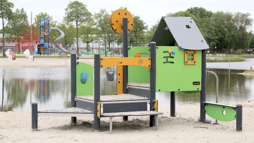 Am 10. Juni wird das neu gestaltete Ihler Meer mit einer großen Feier offiziell eröffnet. Schon jetzt können Abenteuer- und Matschspielplatz getestet werden. Foto: Böning