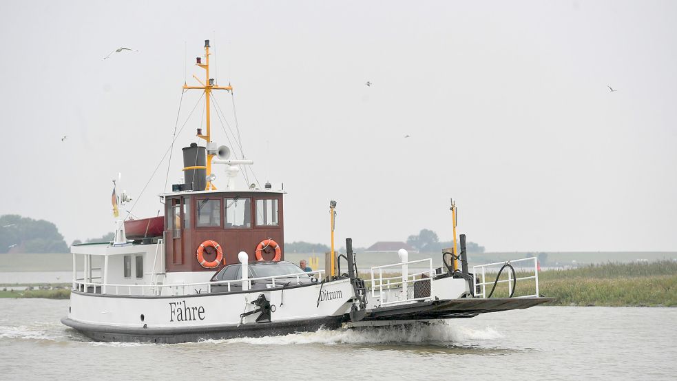 Eine Überfahrt mit der Fähre Ditzum-Petkum ist derzeit nicht möglich. Foto: Ortgies/Archiv