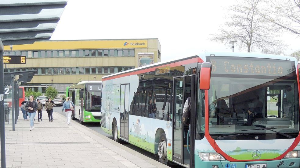 Der öffentliche Busverkehr in Emden war Thema eines umstrittenen Rats-Workshops. Foto: Archiv