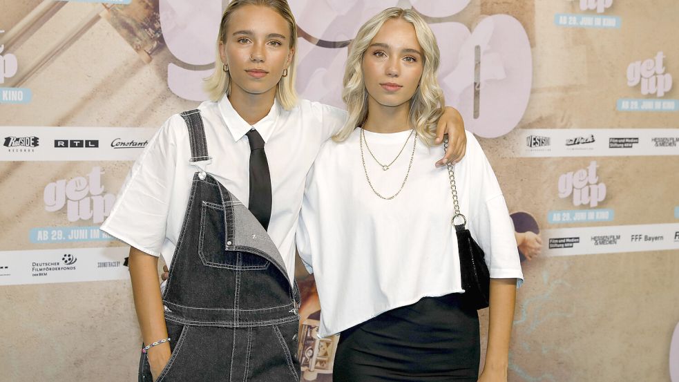 Lena und Lisa Mantler: Deutschlands reichweitenstärkste Influencerinnen stellen ihren ersten Film „Get up“ vor. Foto: imago-images/Future Image