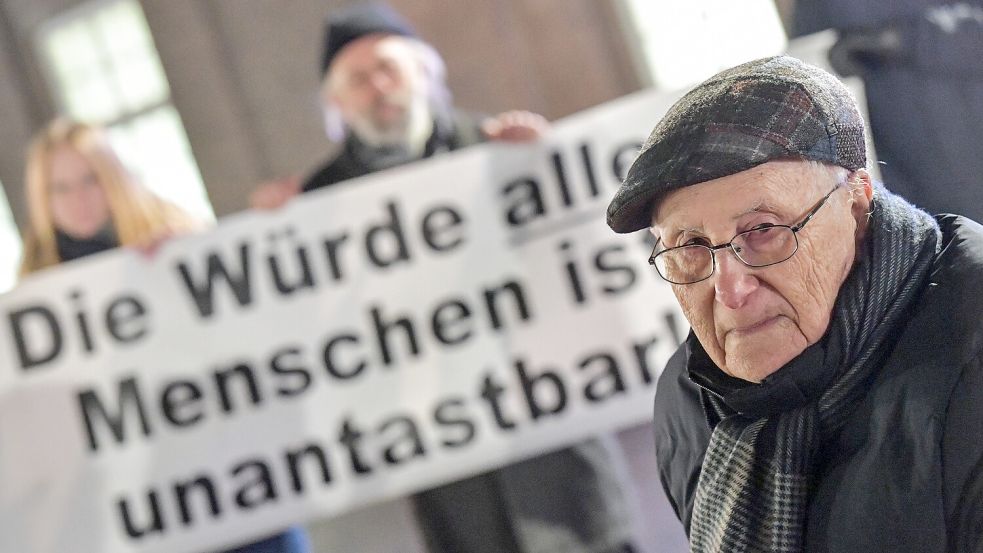 Albrecht Weinberg wird eine hohe Ehrung in Leer zuteil. Foto: Ortgies/Archiv