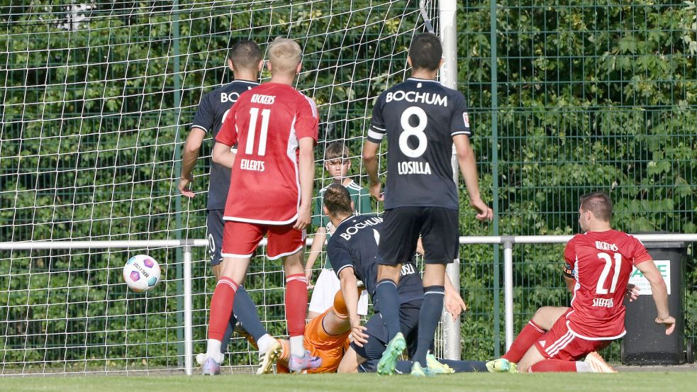 Tido Steffens (rechts) erzielte in dieser Szene das Tor zum 2:2-Halbzeitstand.