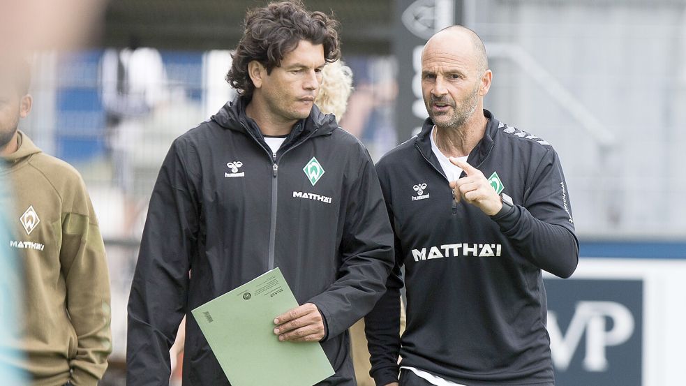 Ex-Profi Nelson Valdez (links) ist Co-Trainer von Coach Christian Brandt.
