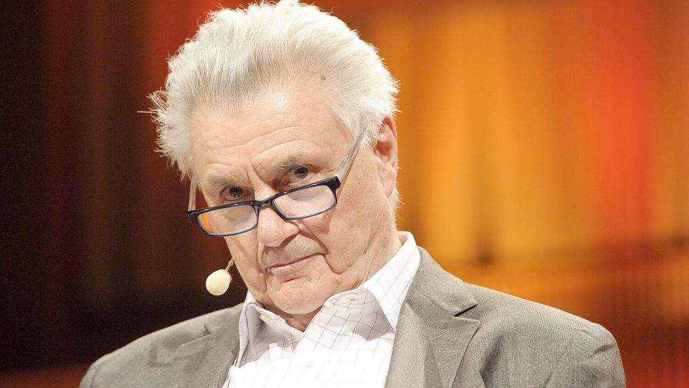 John Irving hält woke Forderungen für Bullshit – aber auch für harmlos im Vergleich zur rechten Agenda. Foto: imago images/BRIGANI-ART