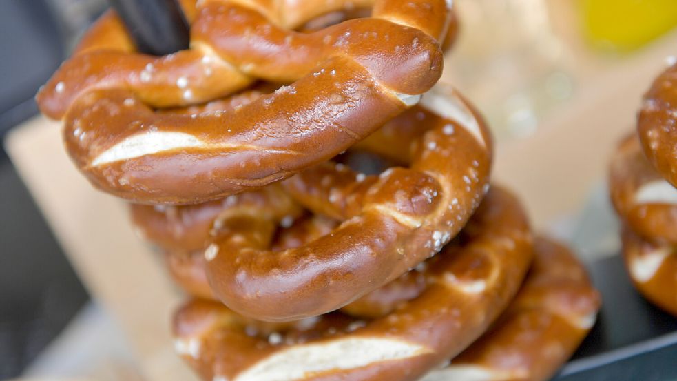 Die Brezeln sehen appetitlich aus.