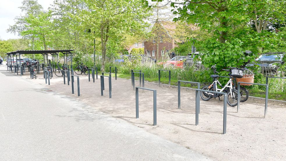 Die Parkplätze für die Fahrräder bleiben oft leer. Dieses Foto ist im Mai entstanden. Foto: Archiv/Wagenaar