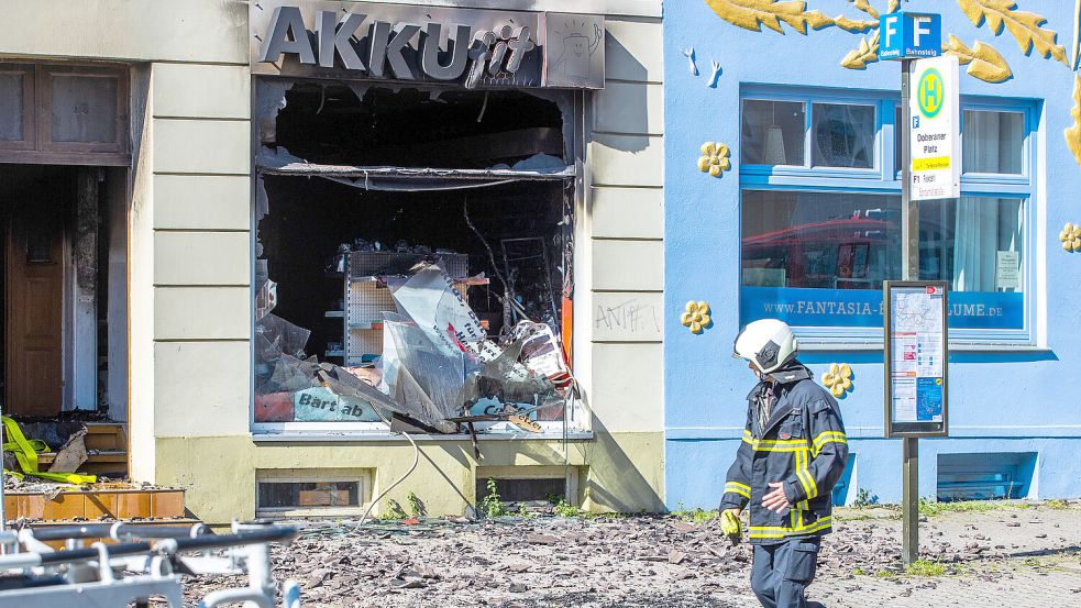 2021 in Rostock entzündete sich ein Akku bei der Reparatur im Fachgeschäft. Foto: Büttner/DPA