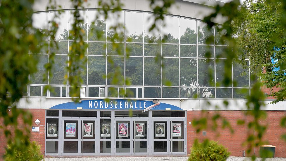 Könnte bald zu einem multifunktionalen Zentrum umgebaut werden, in dem Kulturveranstaltungen und Breiten- und Schulsport stattfinden: die Nordseehalle. Foto: Ortgies