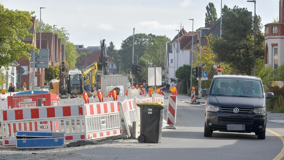 An dieser Stelle soll die Fockenbollwerkstraße ab Mitte Dezember wieder in beide Richtungen befahrbar sein. Foto: Ortgies