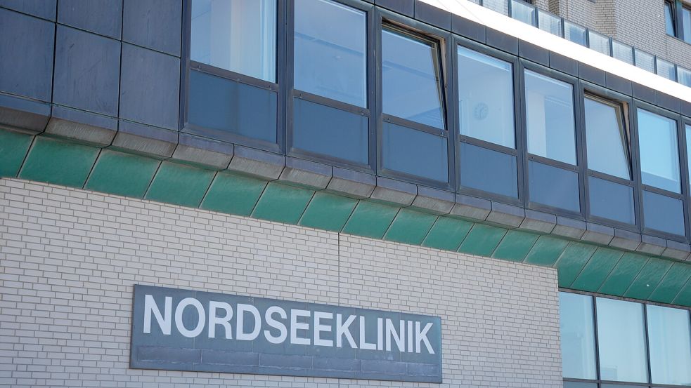 Die angekündigte Schließung der Nordseeklinik Borkum sorgt auf der Insel für viel Gesprächsstoff. Foto: Ferber
