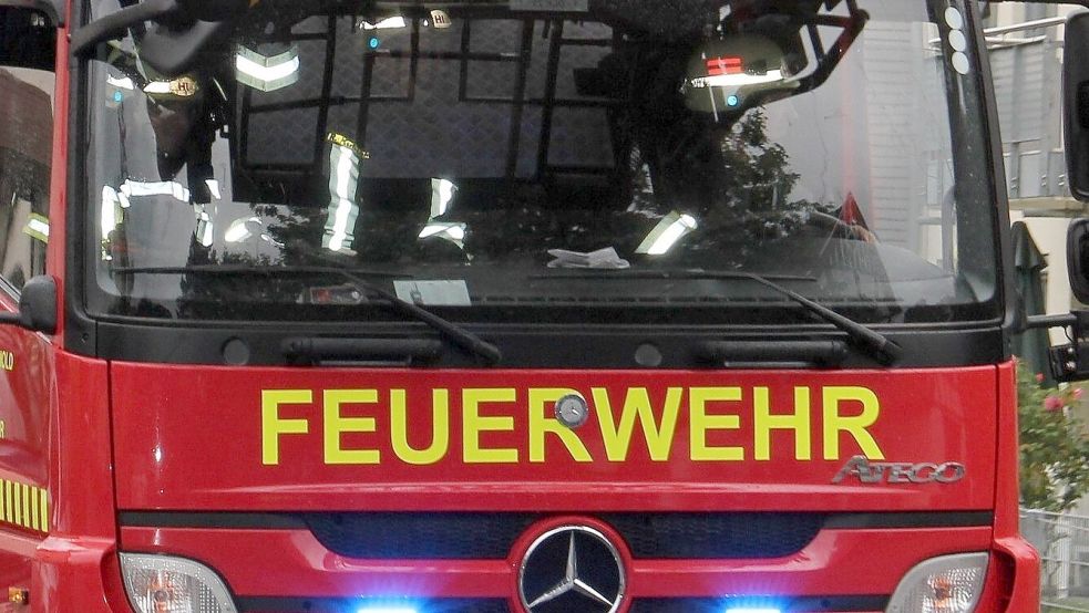 Die Feuerwehr ist bei einem Brand in Eversmeer im Einsatz. Symbolfoto: Pixabay