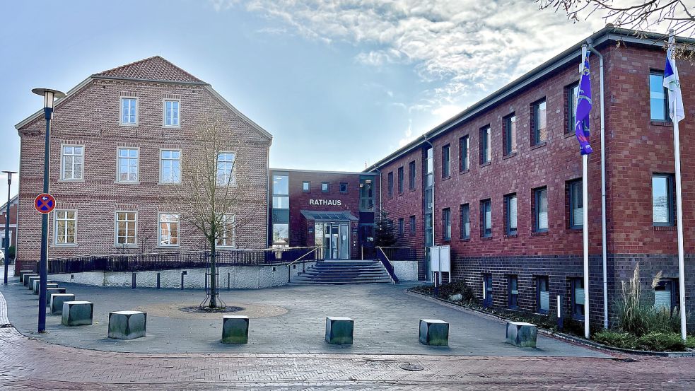 Das Rathaus der Gemeinde Krummhörn in Pewsum. Die Bürgermeisterinnen einiger deutscher Kommunen haben sich zu einem Netzwerk zusammengetan. Foto: Archiv/Gemeinde Krummhörn
