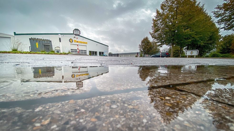 Am Rand des Geländes des Lohnunternehmens Neemann an der Schmiedestraße soll die Erweiterung des Gewerbegebiets geschehen. Foto: Cordsen