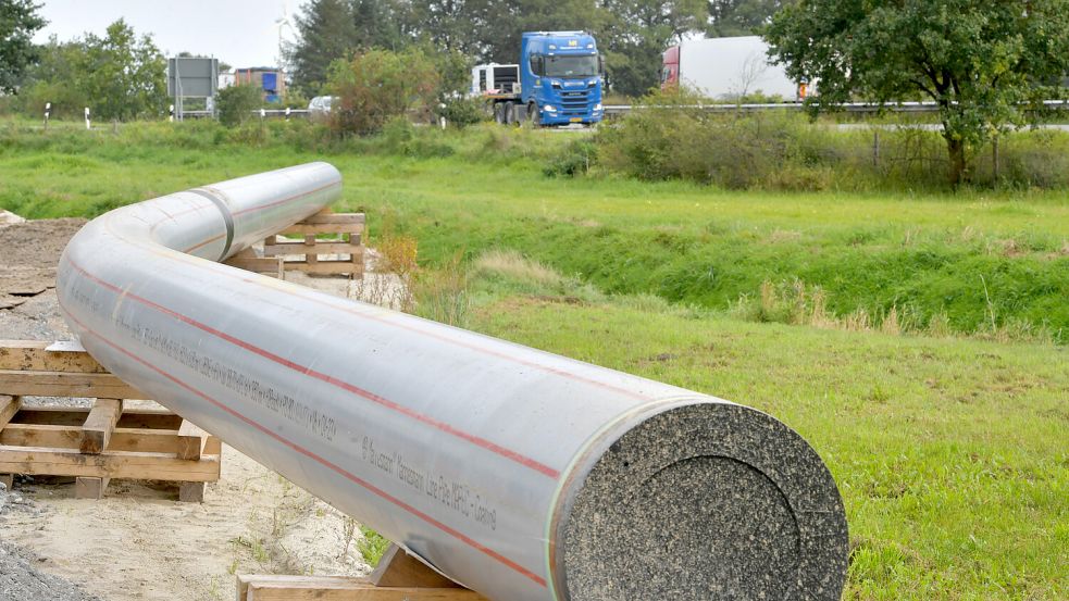 Die neue Gasleitung verläuft weite Strecken parallel zur A 28 zwischen Westerstede im Ammerland und Leer. Foto: Ortgies
