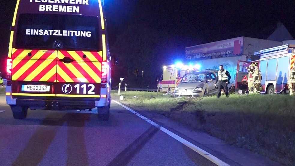 Der Fahrer dieses Wagens wurde nach einem Überschlag leicht verletzt. Foto: NWM-TV