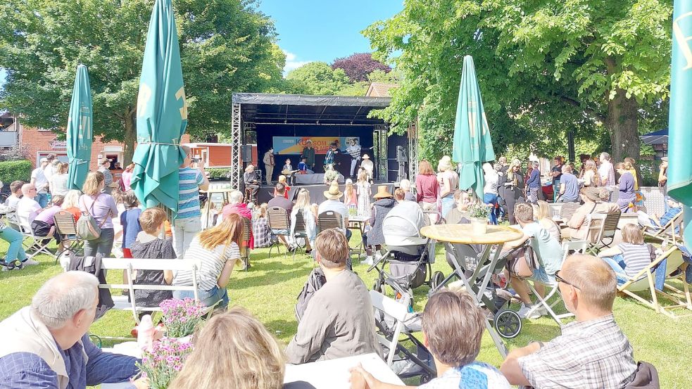 Gut besucht: Veranstaltungen des Kultursommers an der Bühne auf dem Stephansplatz. Foto: Archiv