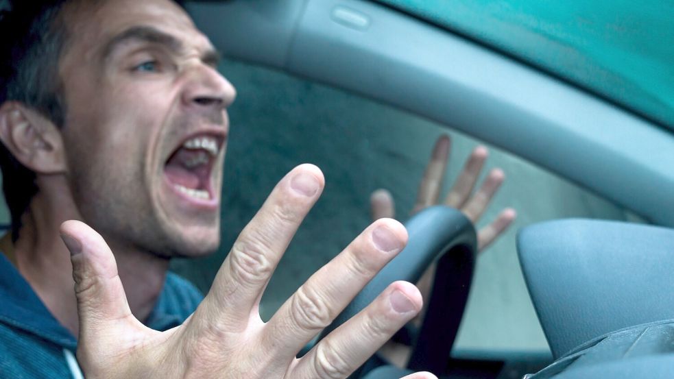 Frust wegen Baumaßnahmen: Laut Verkehrsbehörden werden die Reaktionen von Autofahrern heftiger. Symbolfoto: Berki Cosmin Alin/Adobe Stock