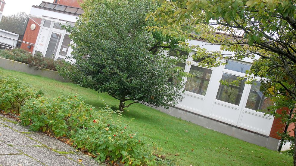 Das ehemalige AOK-Gebäude soll künftig den Geschäftsbereich der Borkumer Sparkasse beherbergen. Foto: Ferber