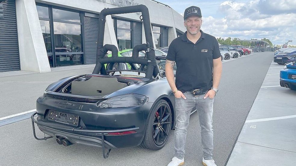 So einen XXL-Bügel sieht man bei einem Auto auch nicht alle Tage.
