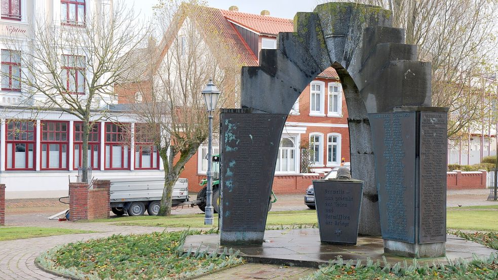 Am Kriegerdenkmal in der Hindenburgstraße wird die Feierstunde stattfinden. Foto: Ferber